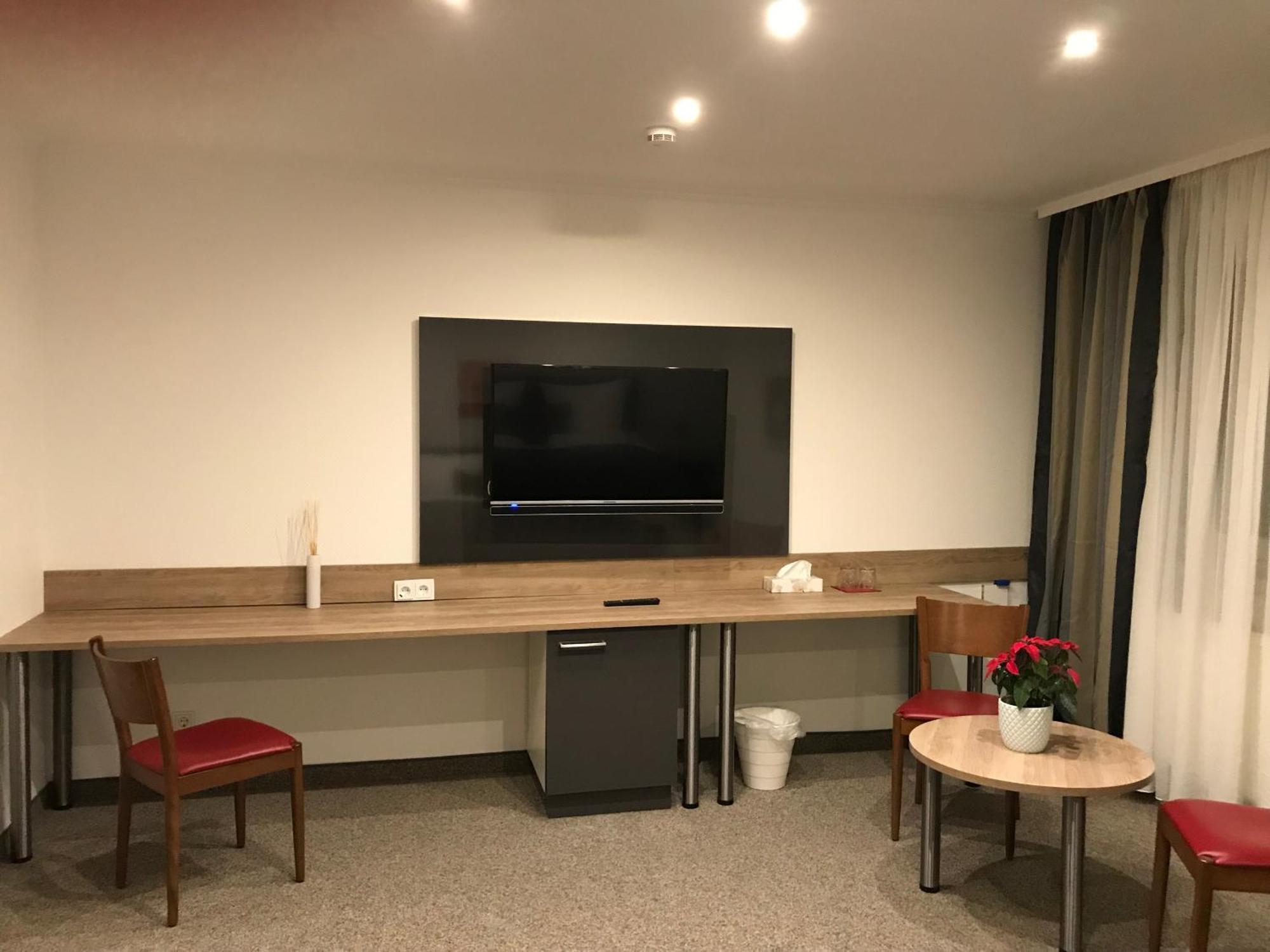 Pension Scheiber Hof Нойнкирхен Екстериор снимка